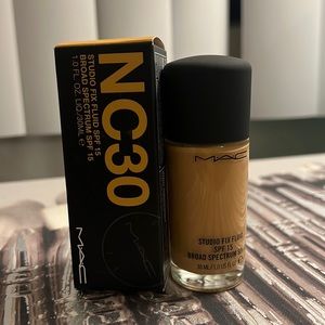 NC 30 studio fix foundation